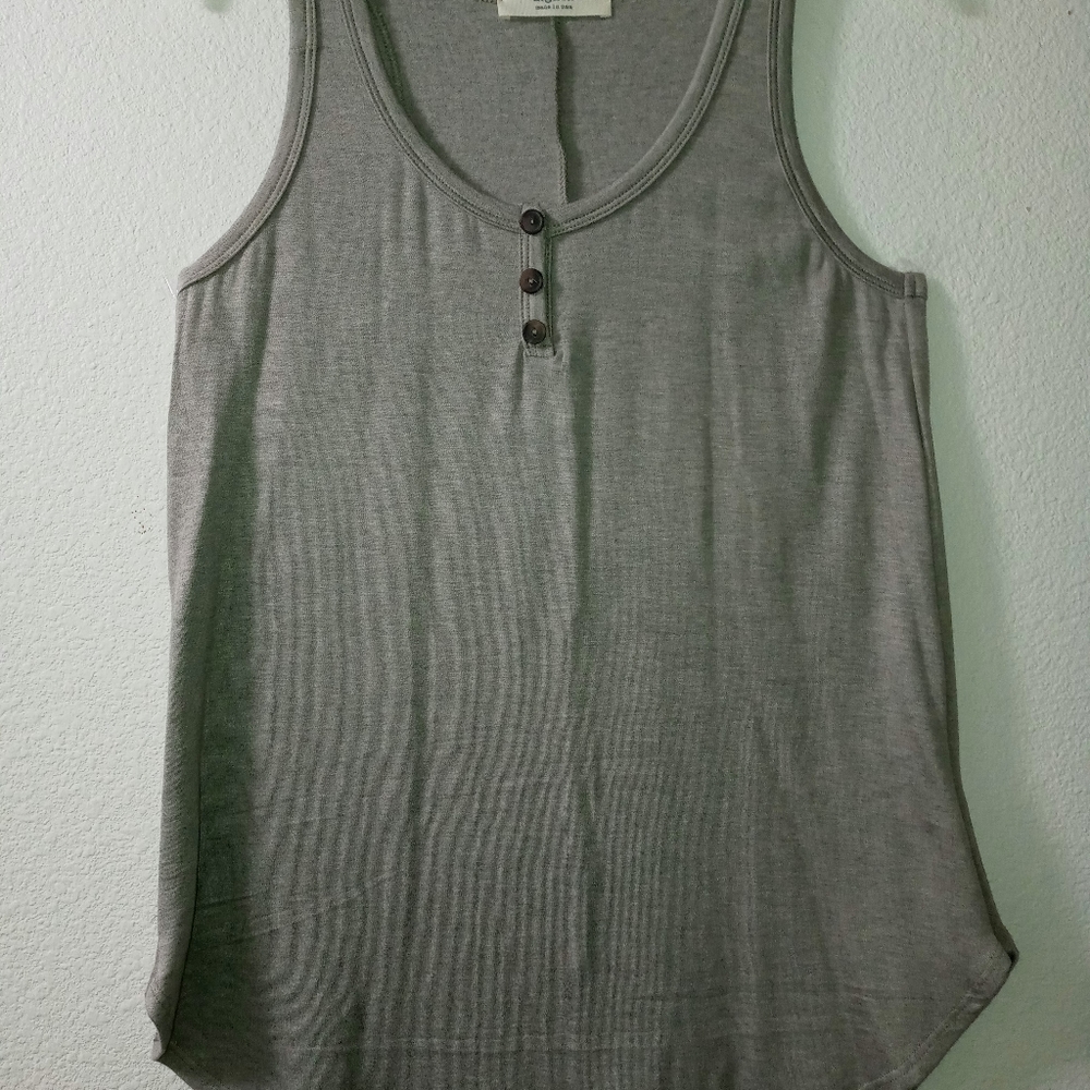 Tank top - Picture 3 of 5